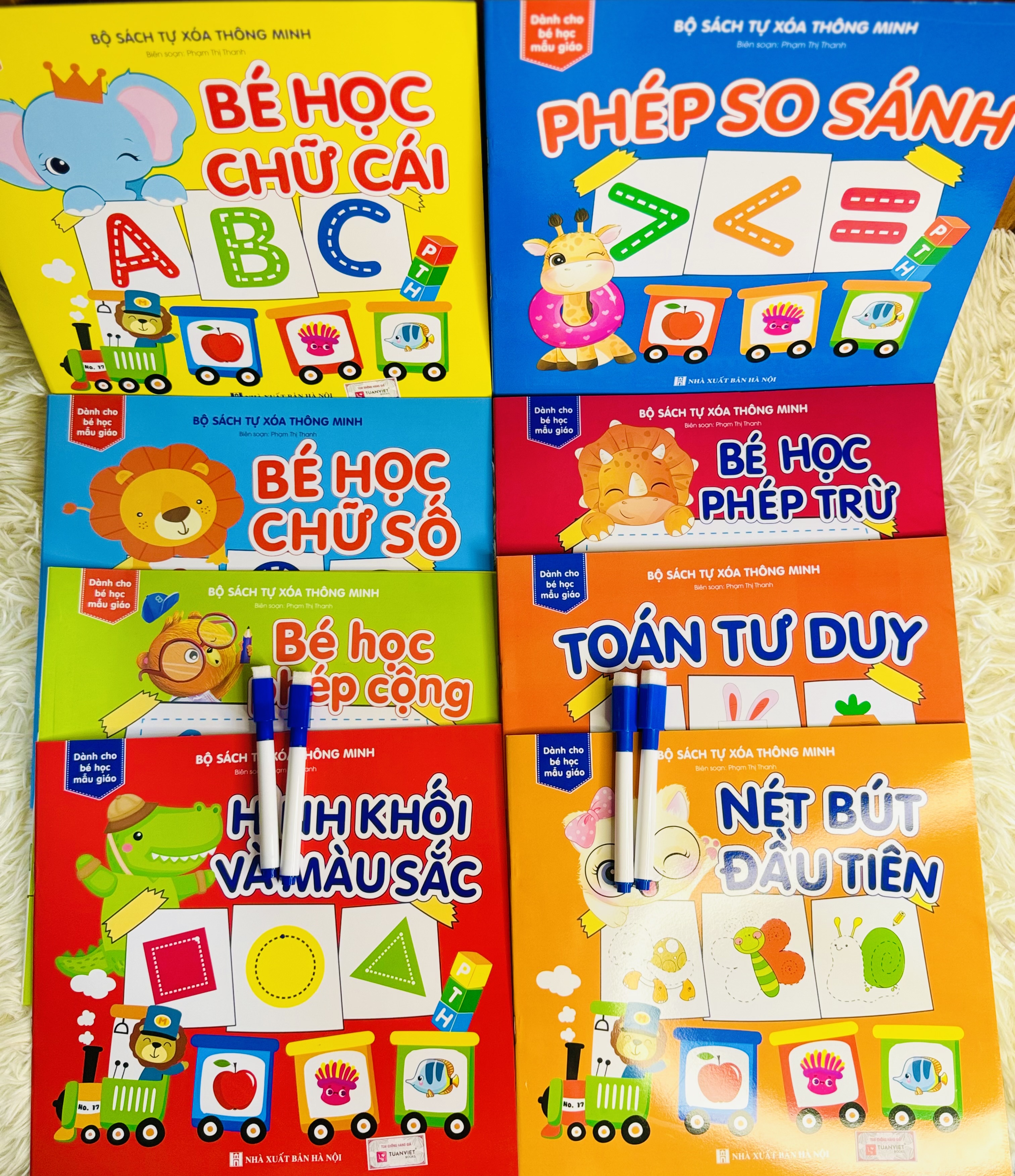 Sách- Combo 4 cuốn sách tự xoá: Chữ số + Phép cộng + Chữ cái+ Hình khối màu sắc (Tặng kèm bút)