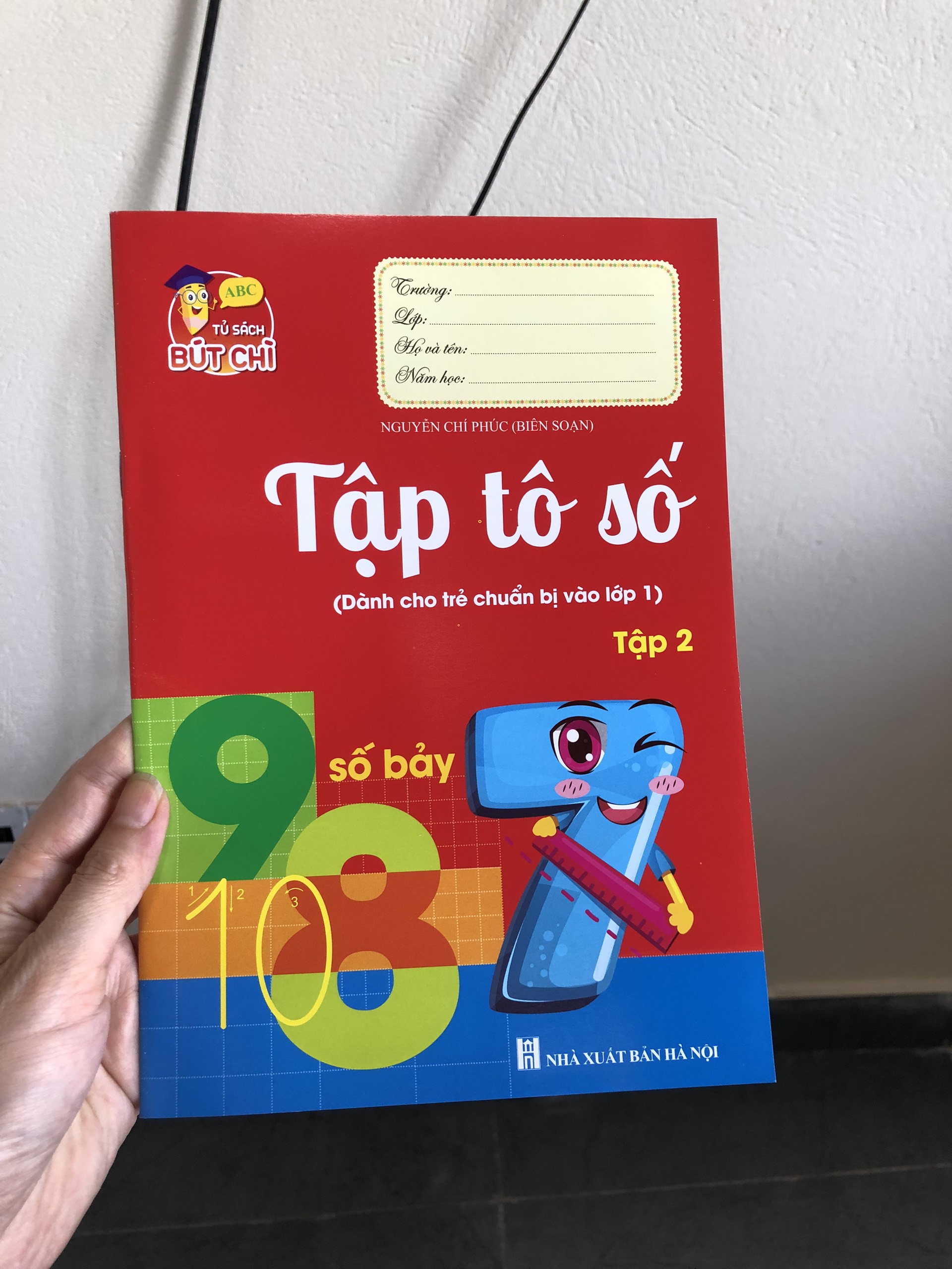 Bộ Sách Chuẩn Bị Cho Bé Vào Lớp Một - Bộ 8 cuốn Tập Tô Số Tập 1 + 2, Bé Làm Quen Với Toán tập 1 + 2, Tập Tô Chữ Tập 1 + 2, Tập Tô Chữ Mẫu Giáo, Tập Tô Nét Cơ Bản - Chuẩn bị hành trang cho bé tự tin bước vào lớp 1