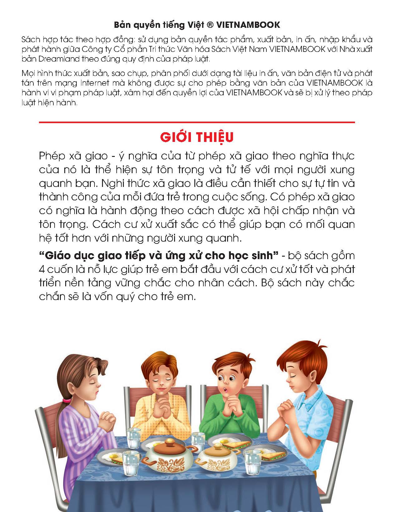 Combo Giáo Dục Giao Tiếp Và Ứng Xử Cho Học Sinh (4 Quyển): Kỹ Năng Cơ Bản + Kỹ Năng Giao Tiếp Qua Các Phương Tiện Công Nghệ + Nơi Công Cộng + Sống Xanh