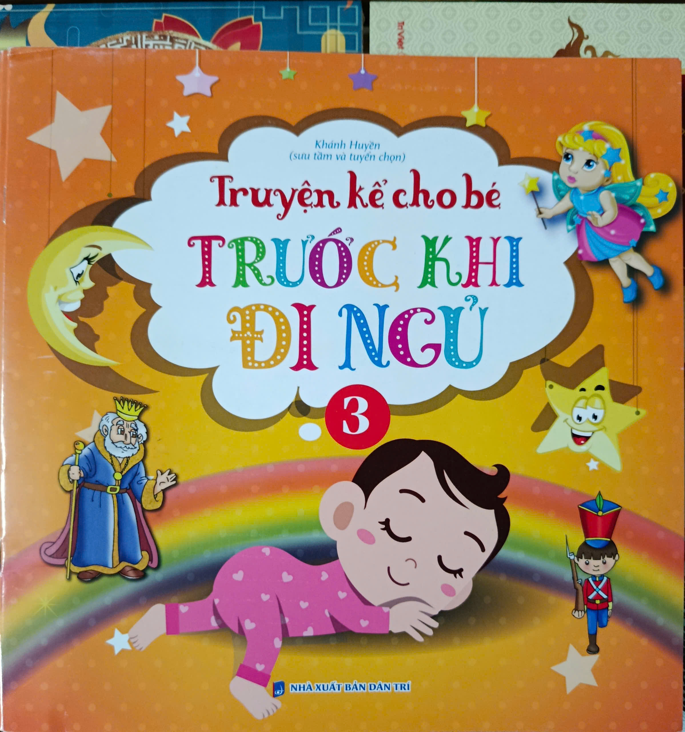 Combo Bộ Truyện Kể Cho Bé Trước Khi Đi Ngủ - Bộ 4 Quyển (Chọn lọc Thế Giới + Tặng Sticker Ngẫu Nhiên)