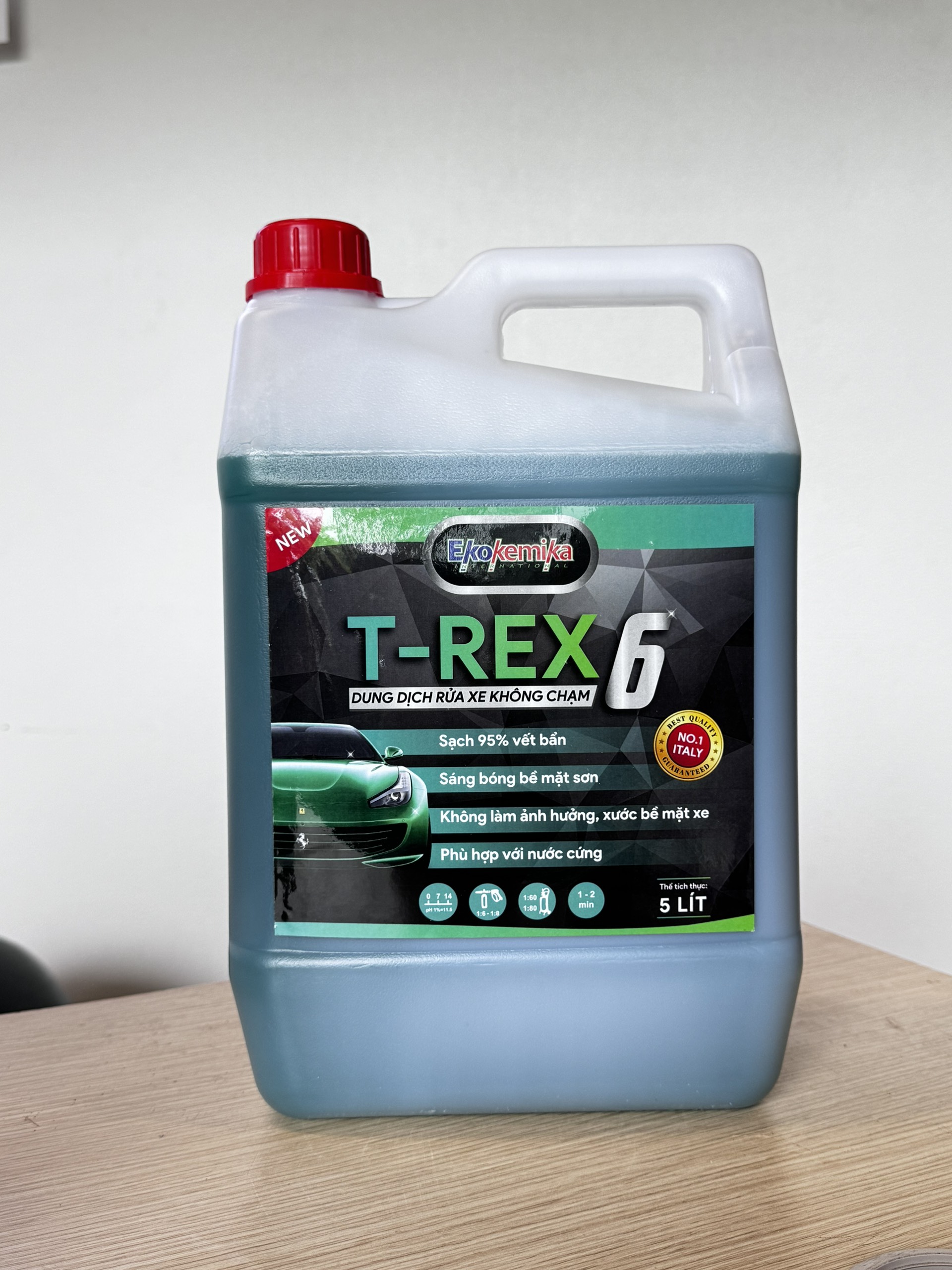 NƯỚC RỬA Ô TÔ - XE MÁY KHÔNG CHẠM ĐẶC BIỆT EKOKEMIKA ITALY T-REX 6