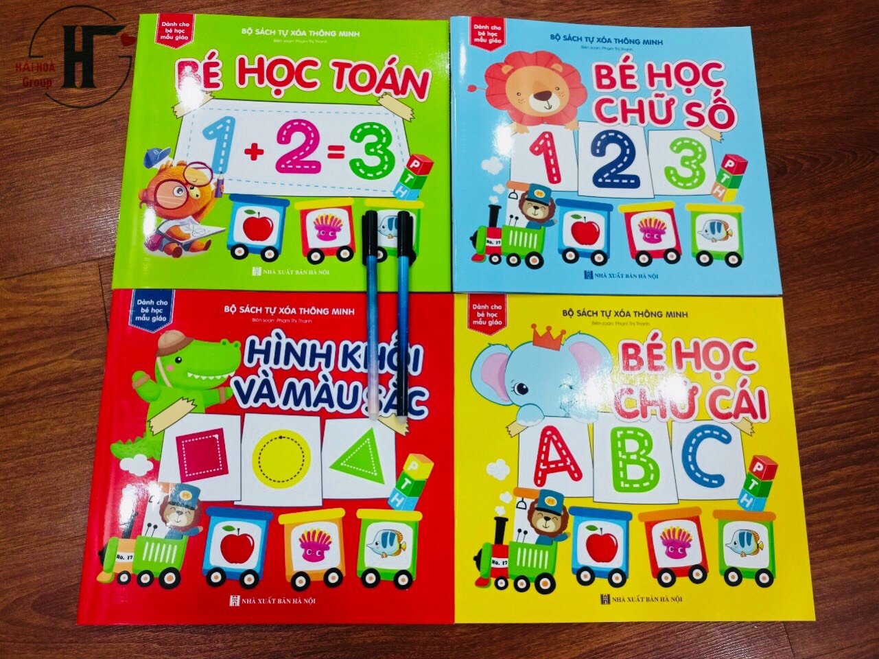 Sách- Combo 4 cuốn sách tự xoá: Chữ số + Phép cộng + Chữ cái+ Hình khối màu sắc (Tặng kèm bút)
