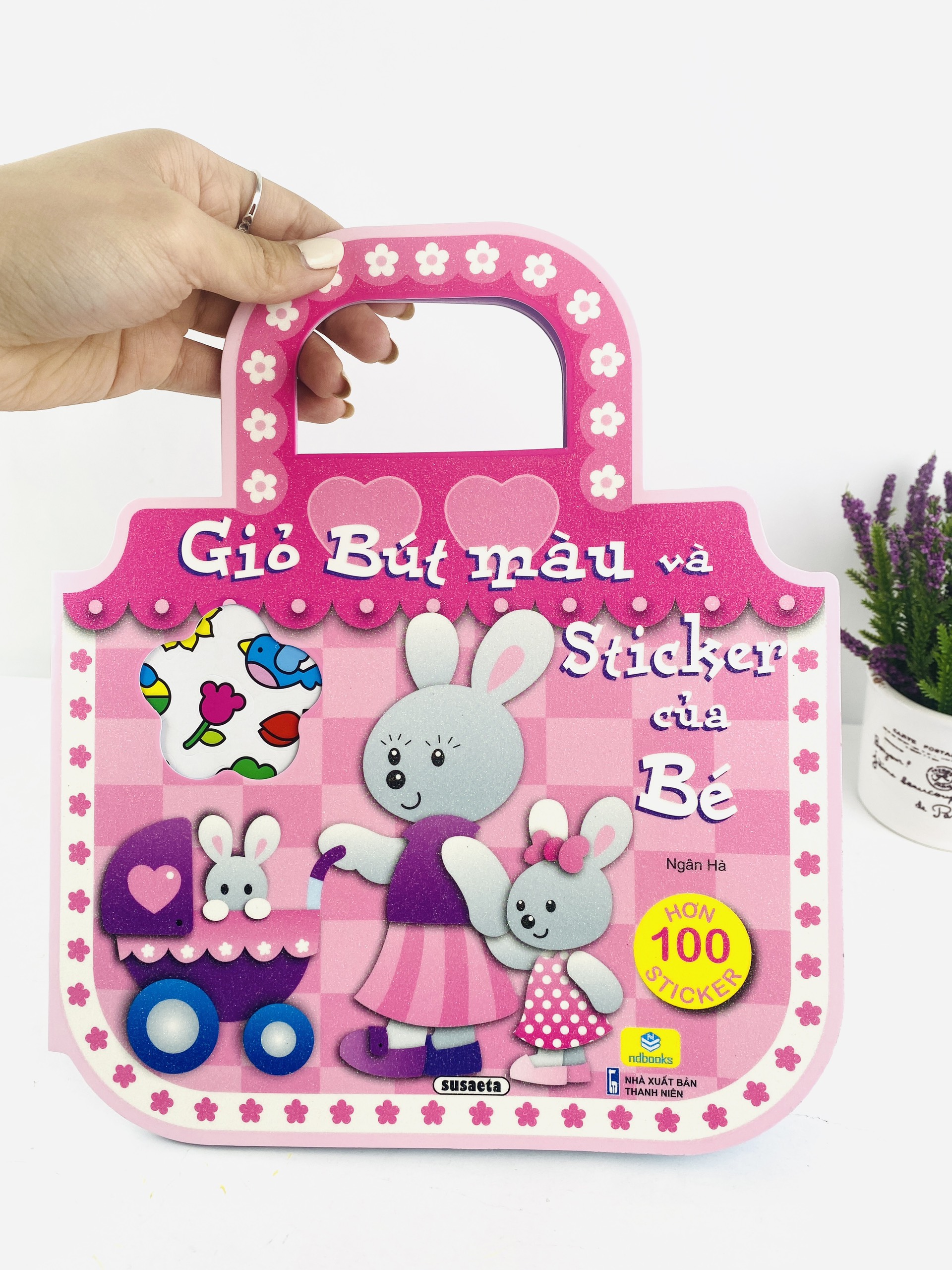 Sách - Bút Màu Và Sticker Của Bé ( Hơn 100 Sticsker ) - ndbooks