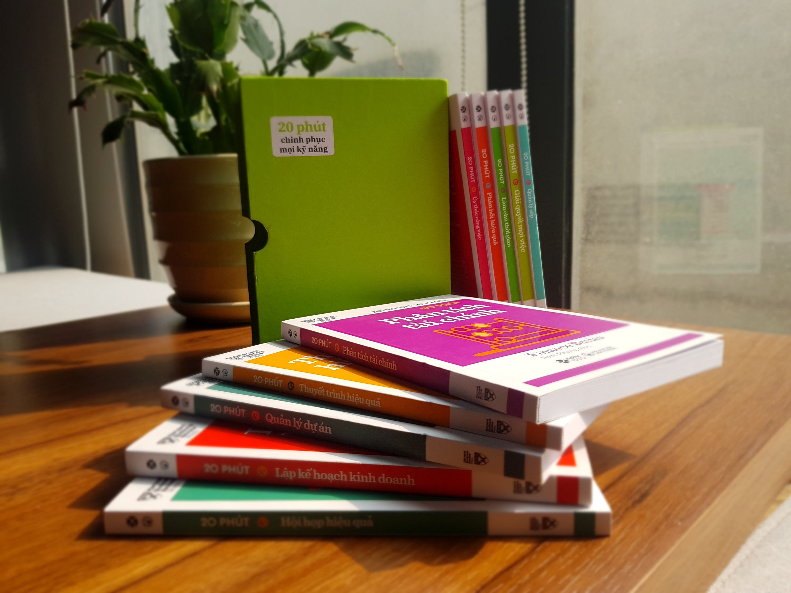 Trạm Đọc | Combo Harvard Business Review: HBR 20 phút: Làm Chủ Thời Gian + Giải Quyết Mọi Việc + Thuyết Trình Hiệu Quả + Ủy Thác Công Việc + Phản Hồi Hiệu Quả + Hội Họp Hiệu Quả + Phân Tích Tài Chính + Lập Kế Hoạch Kinh Doanh + Quản Lý Dự Án + Quản Lý Sếp