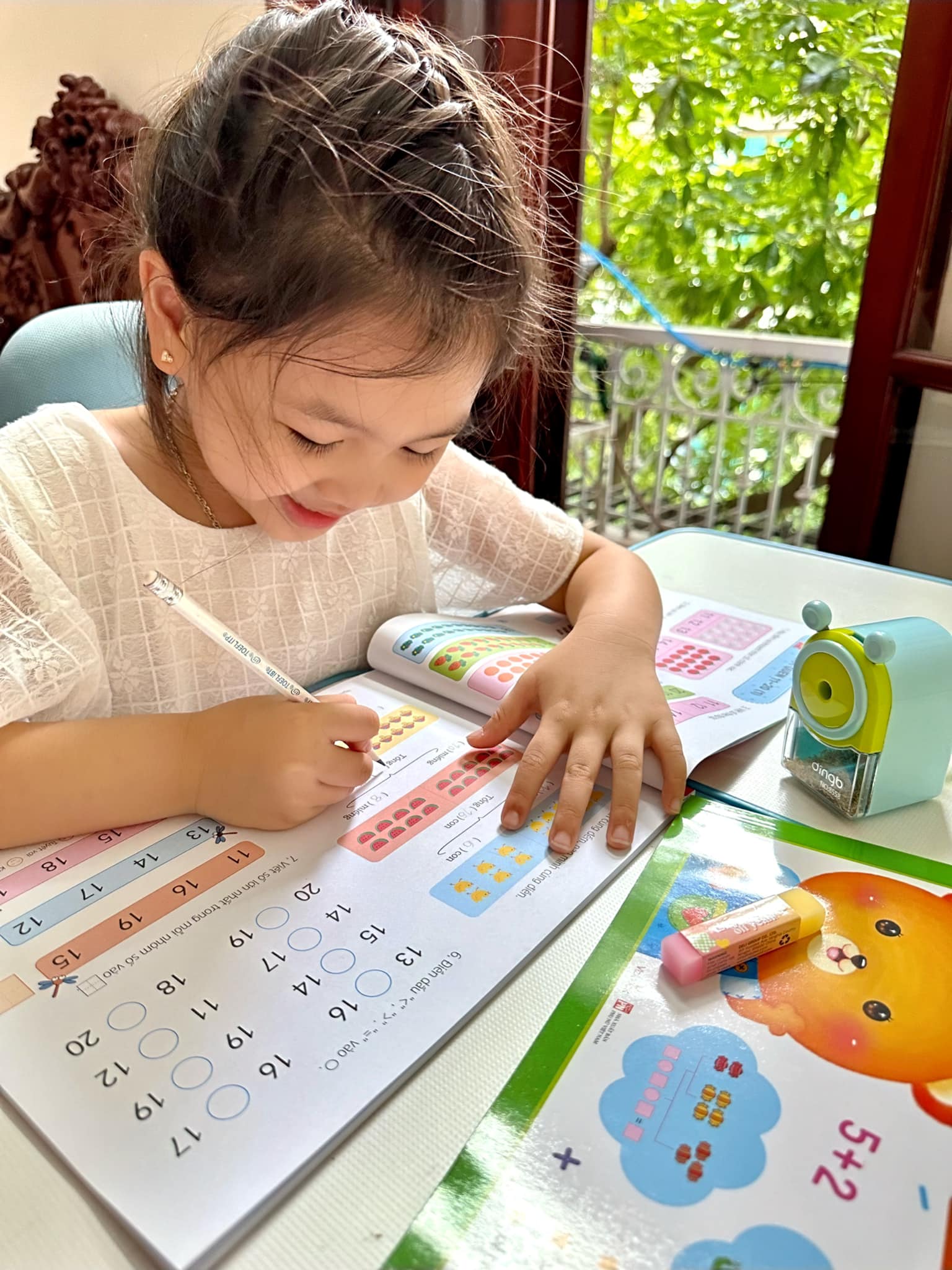 Sách cho bé - Toán Tiền Tiểu Học - Cộng Trừ Trong Phạm Vi 10 - Dành cho trẻ từ 4 tuổi