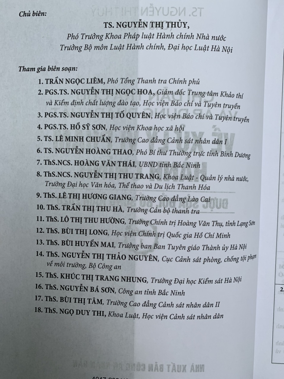 Chỉ dẫn tra cứu và áp dụng pháp luật về xử lý vi phạm hành chính (được sửa đổi, bổ sung năm 2020) - Quyển 1